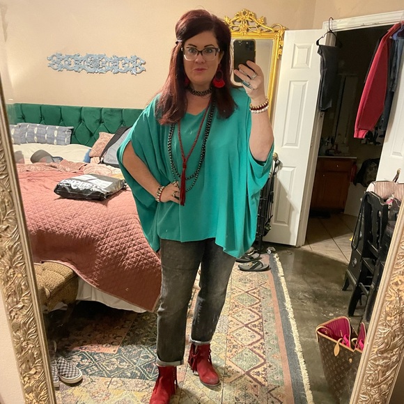 Meet your Posher, Krista - Picture 2 of 12